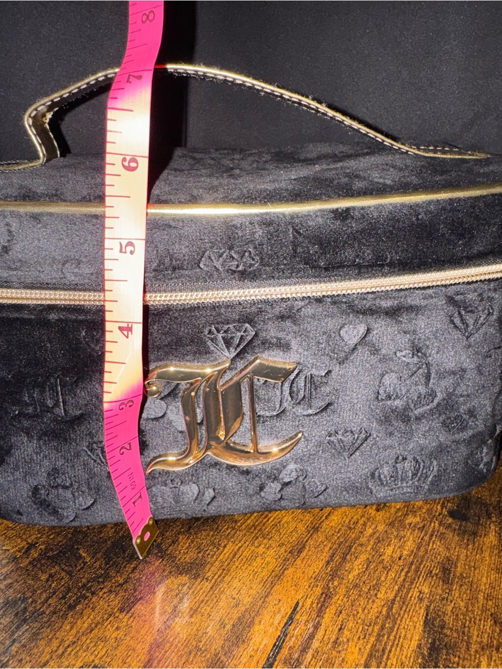 Juicy Couture Black Velvet and Pink Satin-Lined Cosmetic Case NWT - Picture 9 of 9